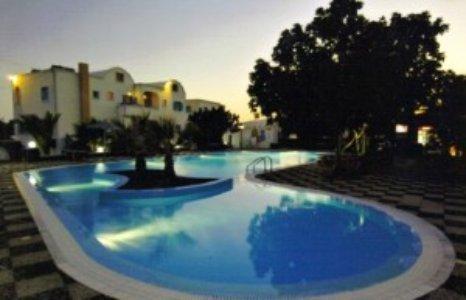 Aparthotel San Efrem à Períssa Extérieur photo